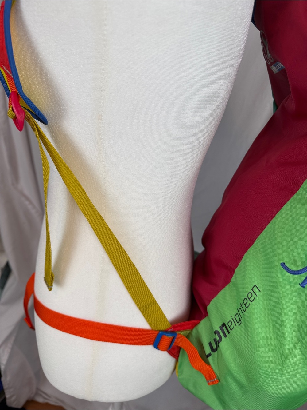 Unisex Cotopaxi Luzon Eighteen L Daypack Multiple Color Backpack EUC - Picture 11 of 16